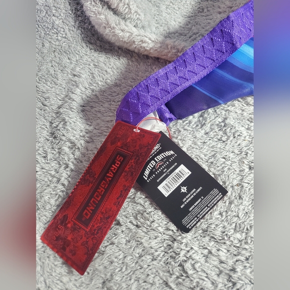 Sprayground Floral Botanica Savvy Crossbody - Picture 10 of 12